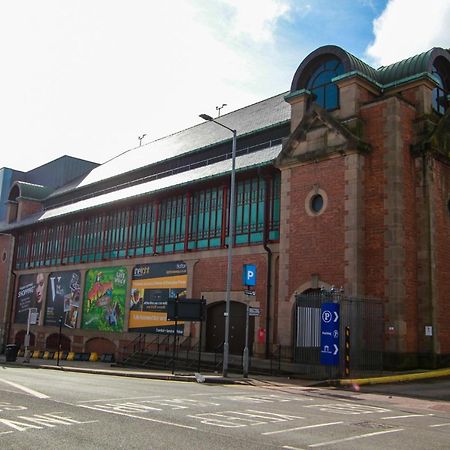 Central Bolton Accommodation Екстер'єр фото
