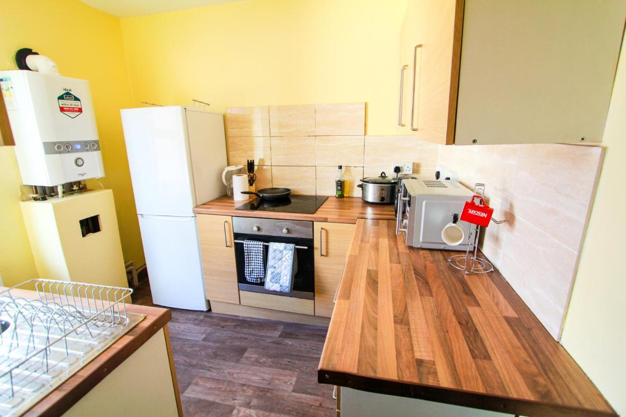Central Bolton Accommodation Екстер'єр фото